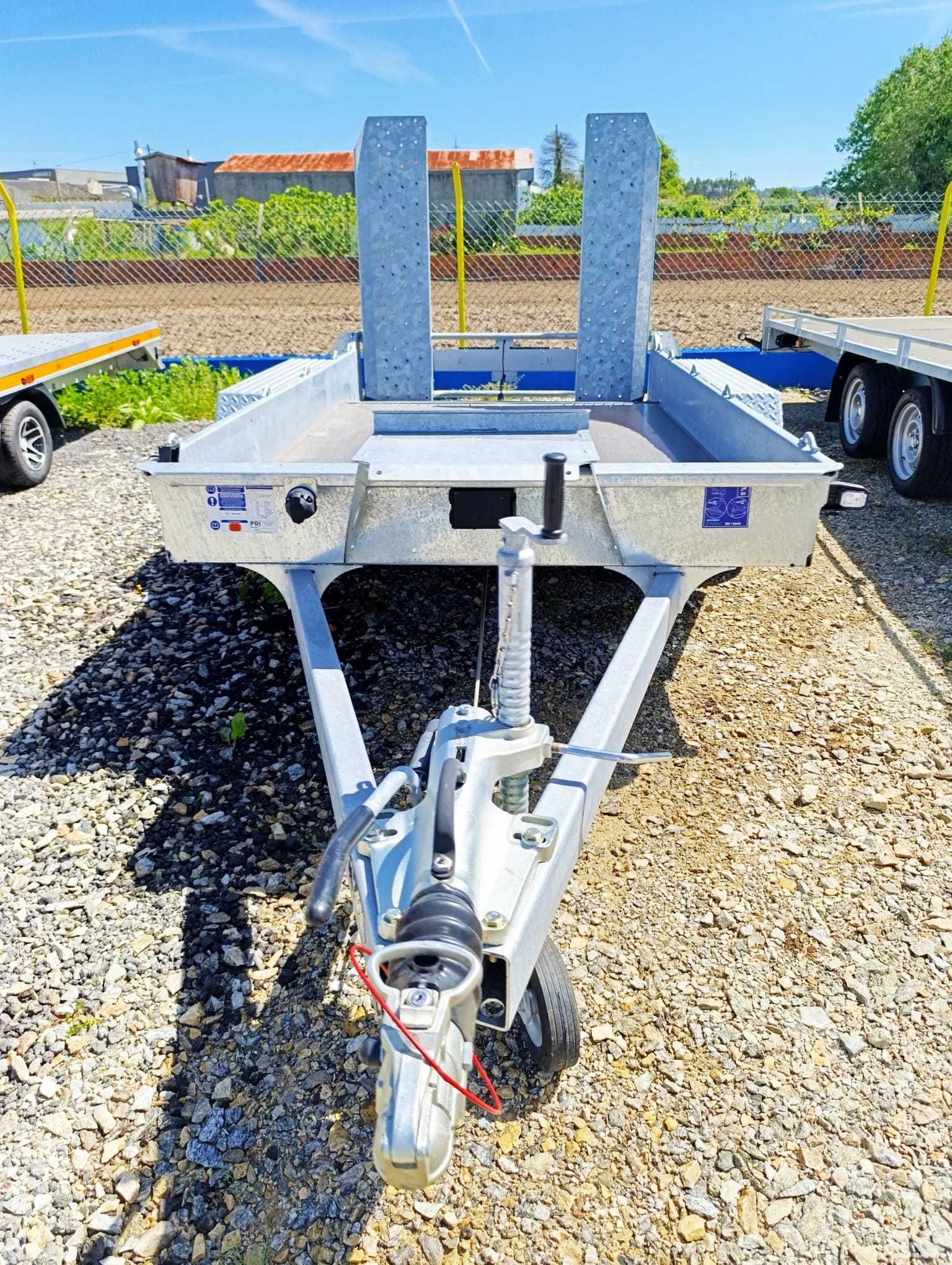 Atrelado reboque porta máquinas gama pro