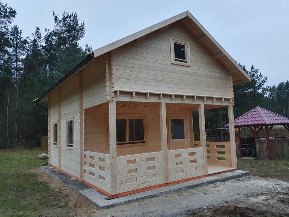 Drewniany domek letniskowy z poddaszem bez pozwolenia 5x7m