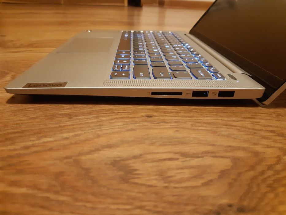 Lenovo IdeaPad 5 14are05