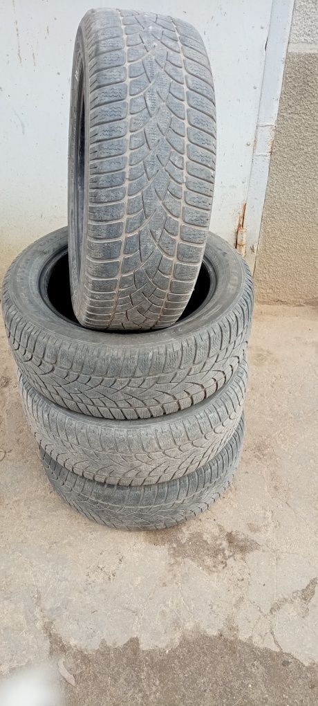 Продам шини Dunlop 225/55R17