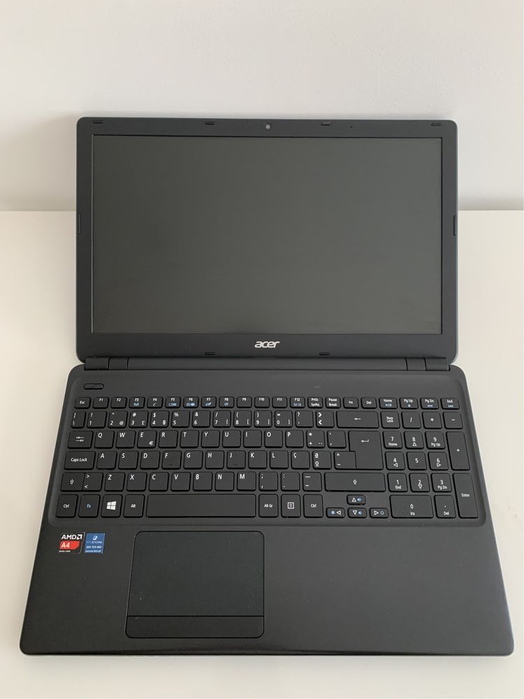 Computador Portátil Acer Aspire - A4 5000/6 GB RAM/240GB SSD/750GB HD