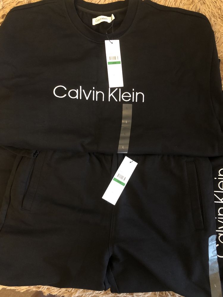 Продам спортивний костюм Calvin Klein оригінал