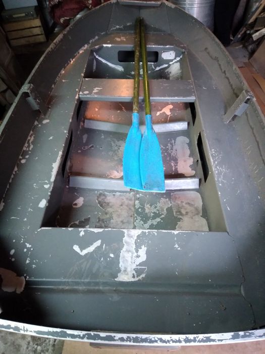 Продам лодку металеву Язь