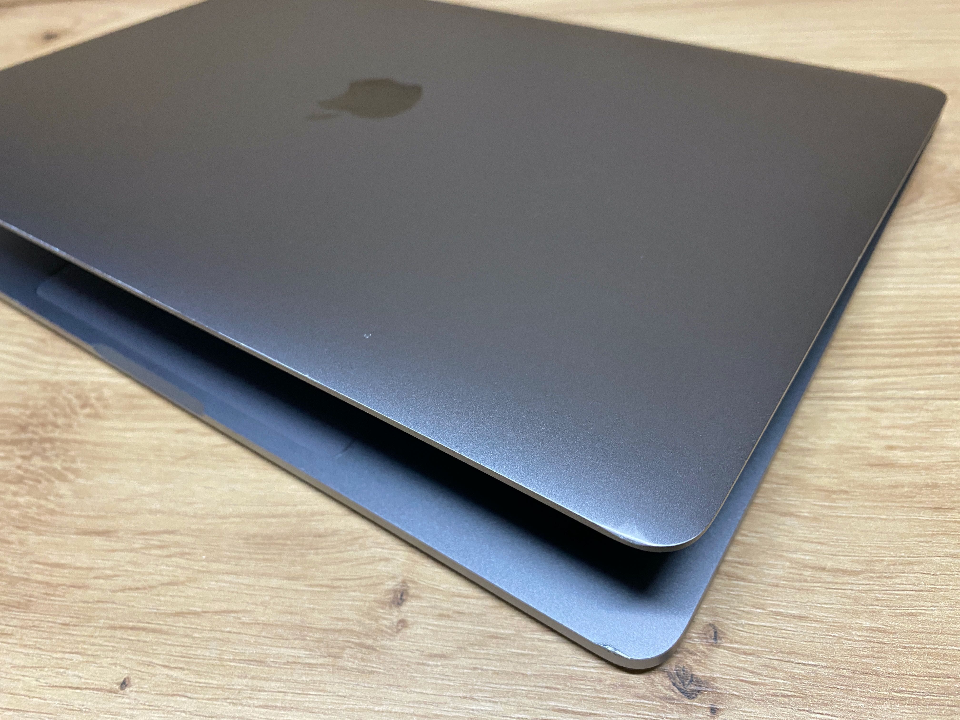 Оригінальний екран взборі до Apple MacBook Pro 13'' 2018, 2019, 2020