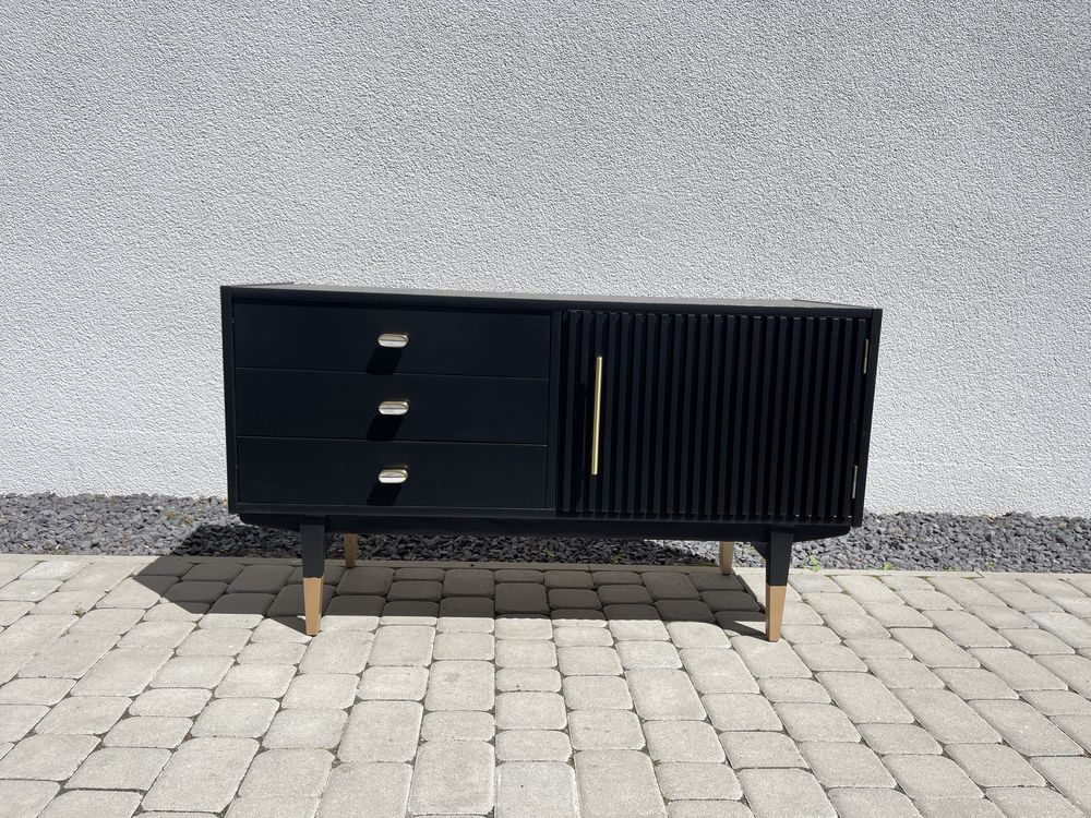 Komoda Violetta drewniana odnowiona w stanie idealnym