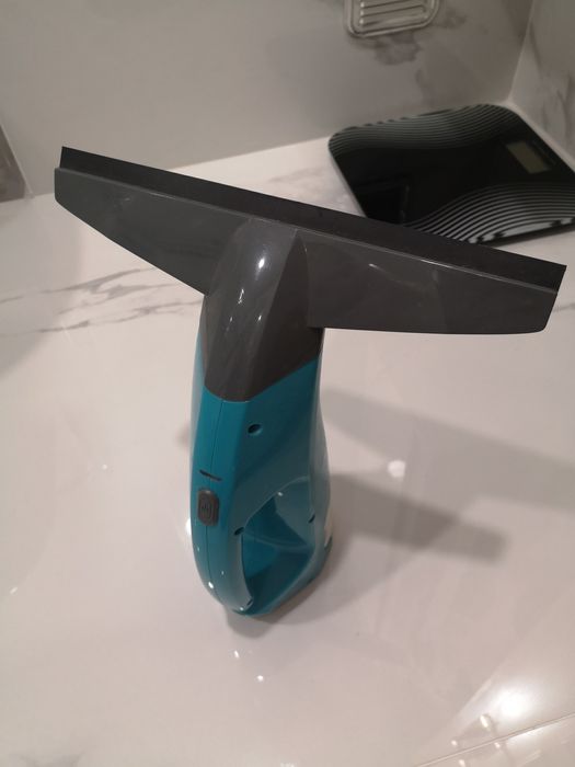 Aspirador de vidros e janelas