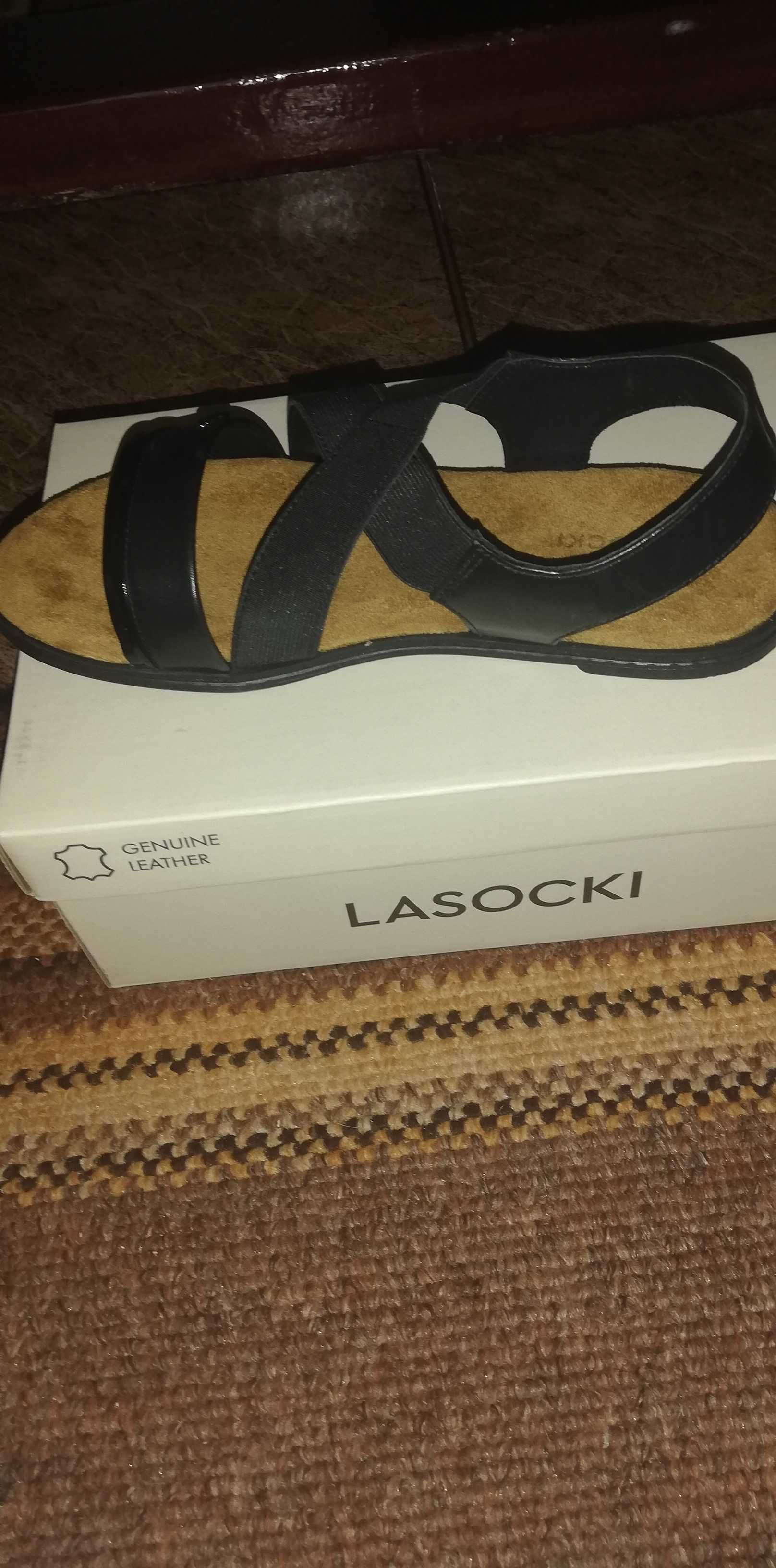 Nowe fajne sandały Lasocki