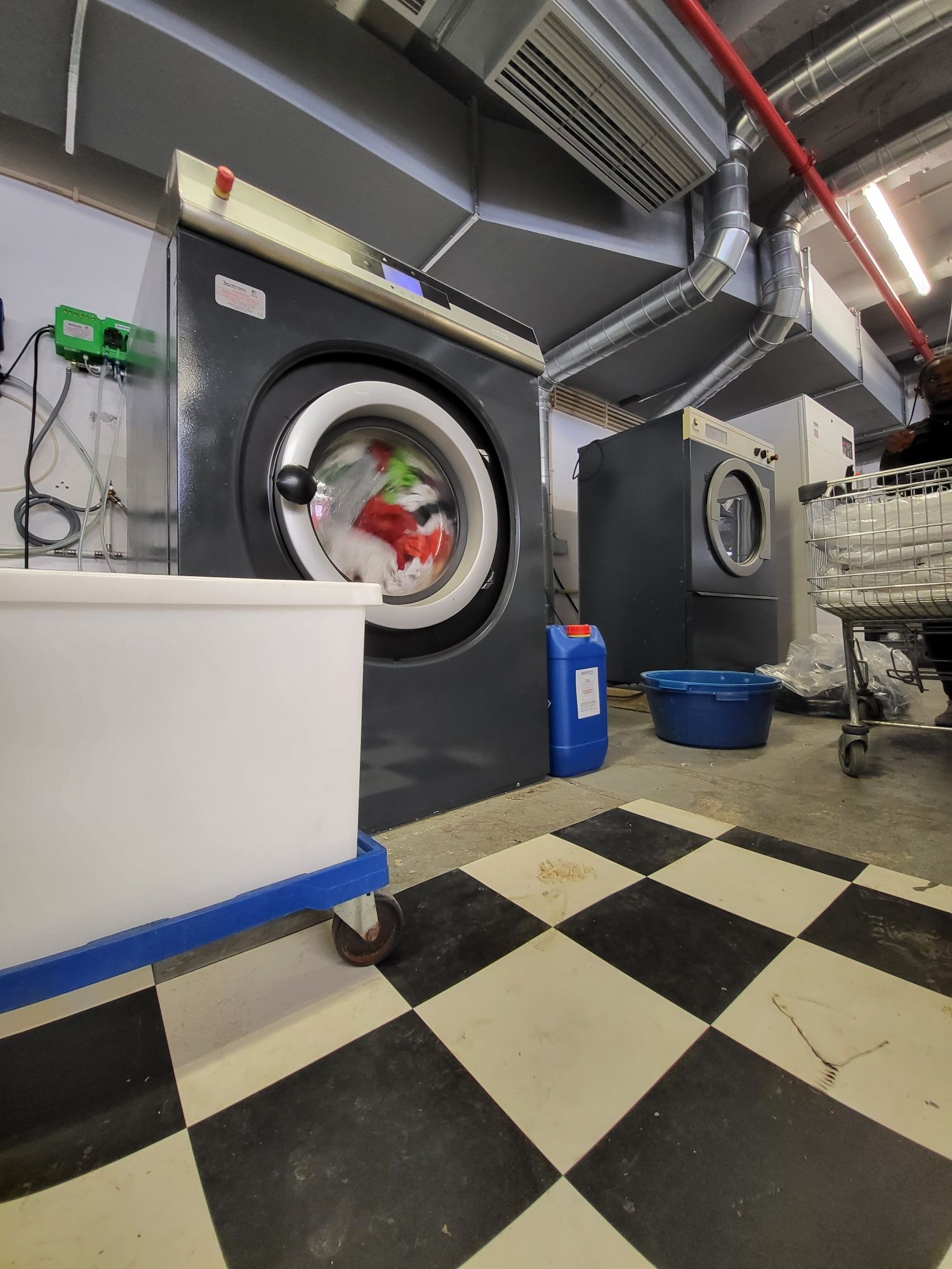 Maquina de lavar roupa industrial 20kg self service lares e hospitalar