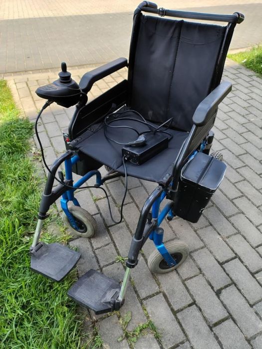 Wózek inwalidzki elektryczny