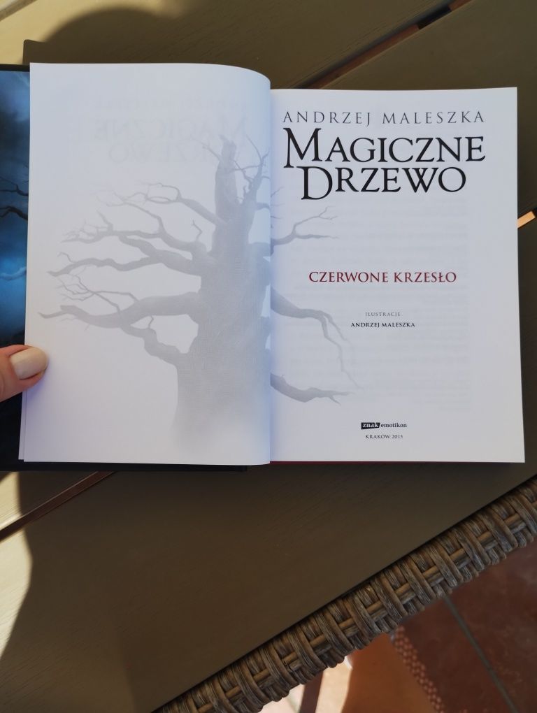 Czerwone krzesło Andrzeja Maleszki