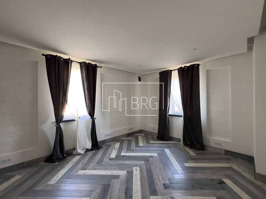 Продажа дома с бассейном и выходом на канал Днепра Дамба Козин без%