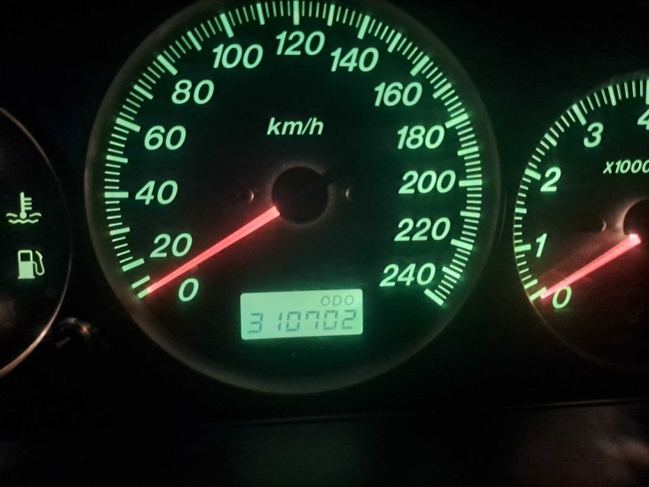 Mazda 626 V GF Polift Lift Sedan 1.8 16V DOHC 101KM Benzyna Hak
