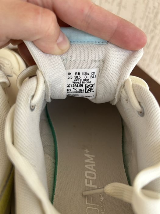 Кросівки PUMA 38,5  розмір