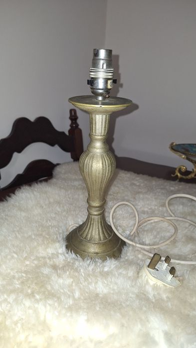 Лампа в-во Англія