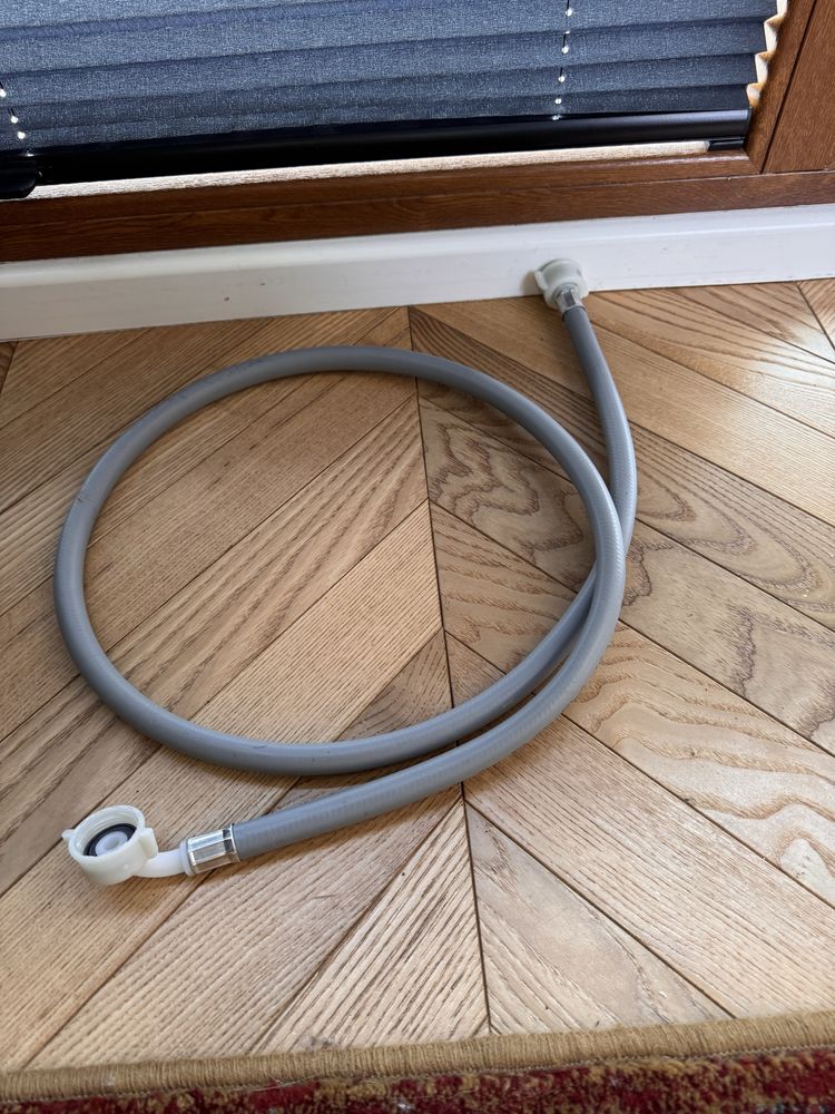 Wąż gumowy do pralki 150 cm długości