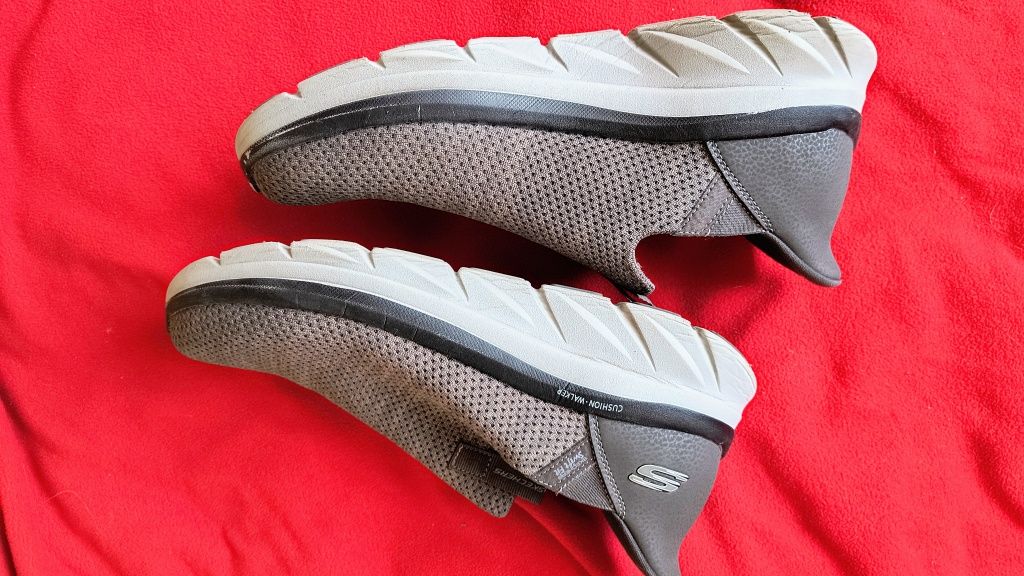 Buty Skechers Swift fit cushion walkerr