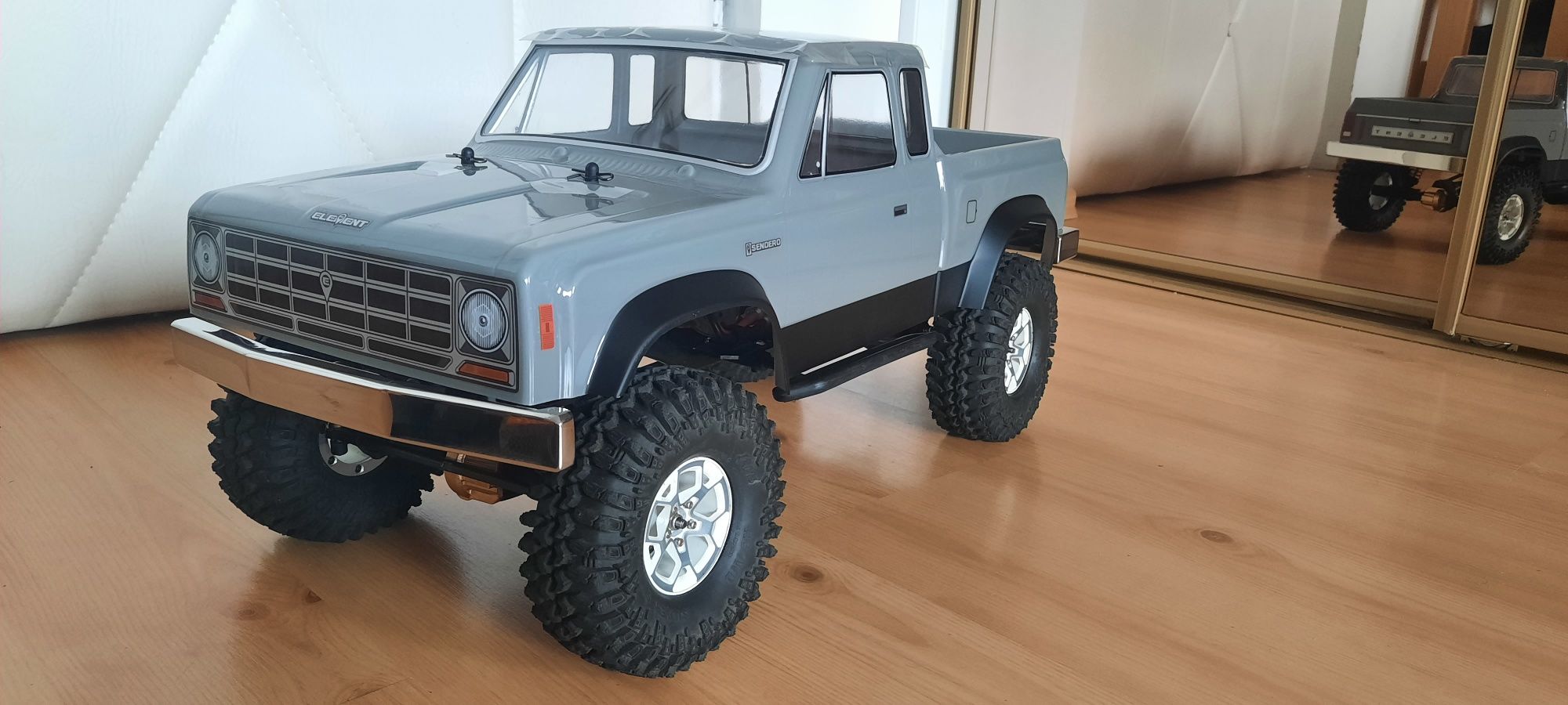 Model rc 1:10 Axial