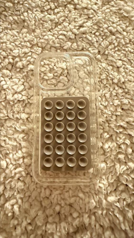 Capa iphone 16 pro transparente com ventosas