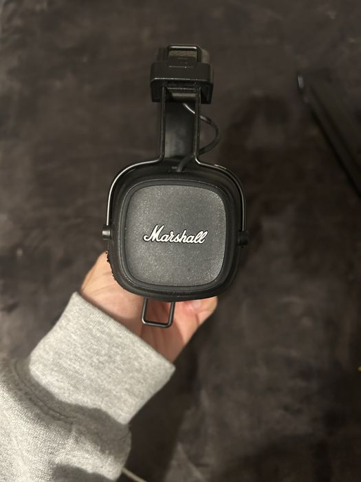 Auscultaodres MARSHALL