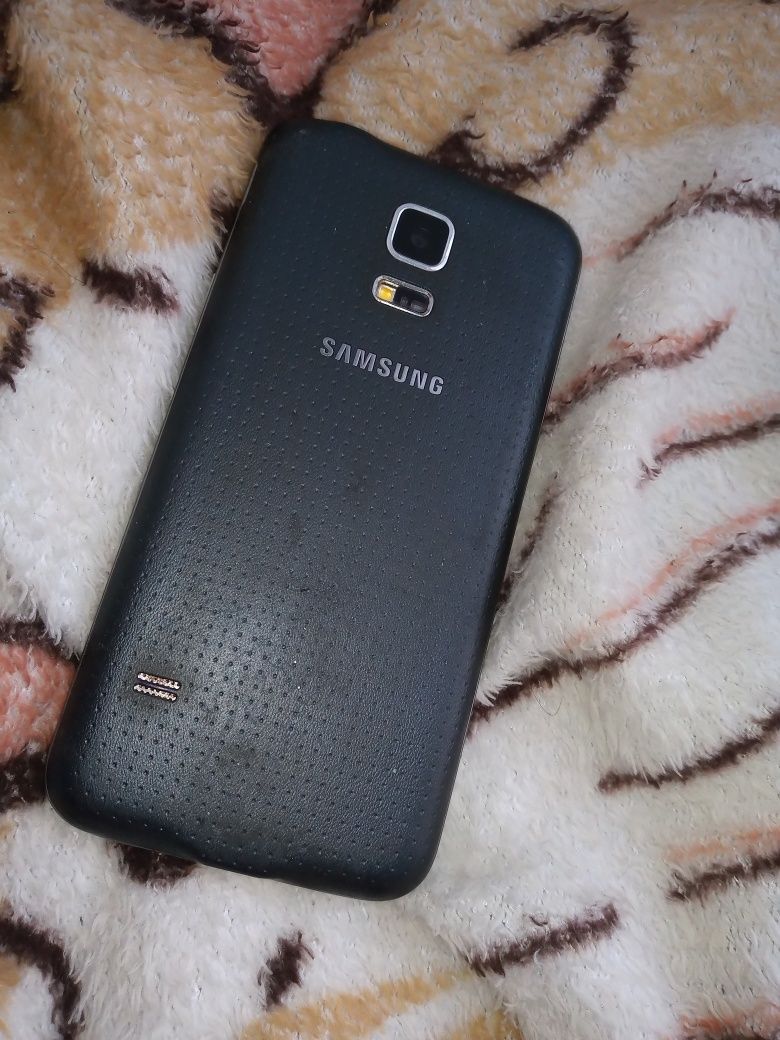 Samsung S5 mini uszkodzony