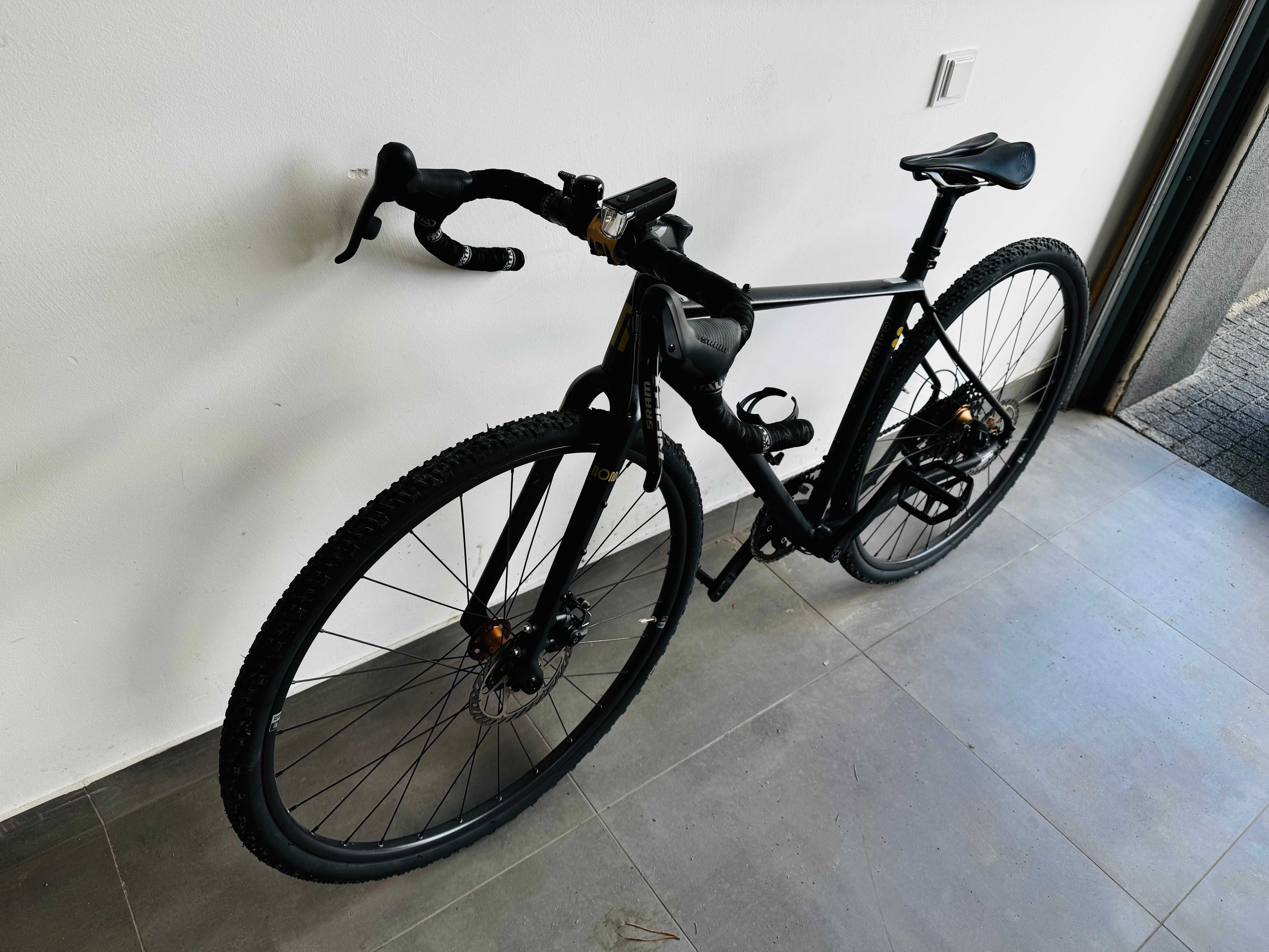 Rower Gravel RONDO Ruut AL2 ALL BLACK Rozmiar S