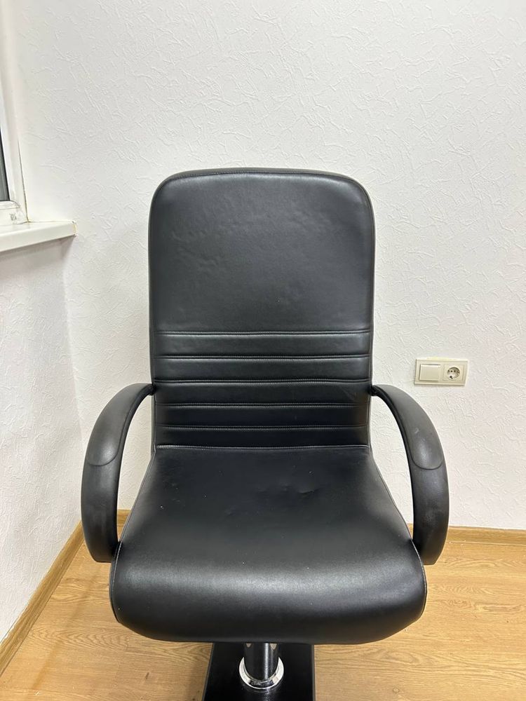 Педикюрне крісло Київ