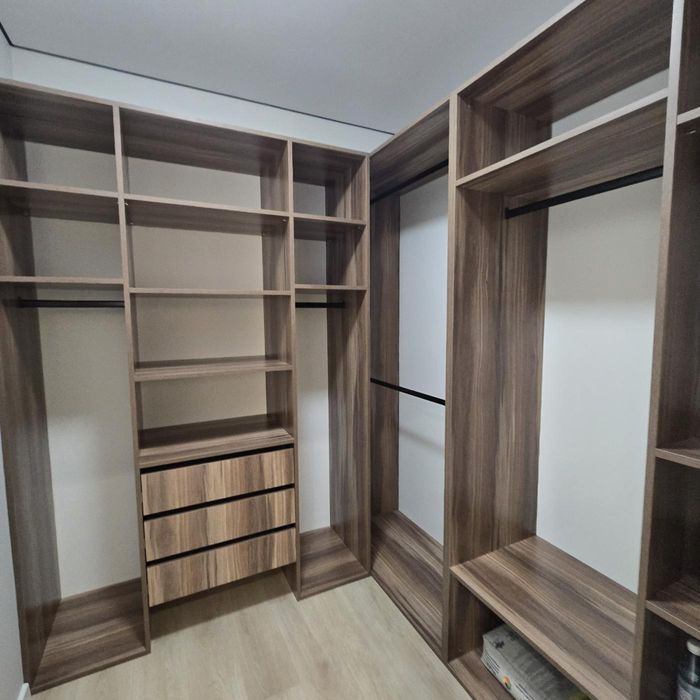 МАНХЕТТЕН/ОЗЕРО/стильна квартира з кухнею-студією