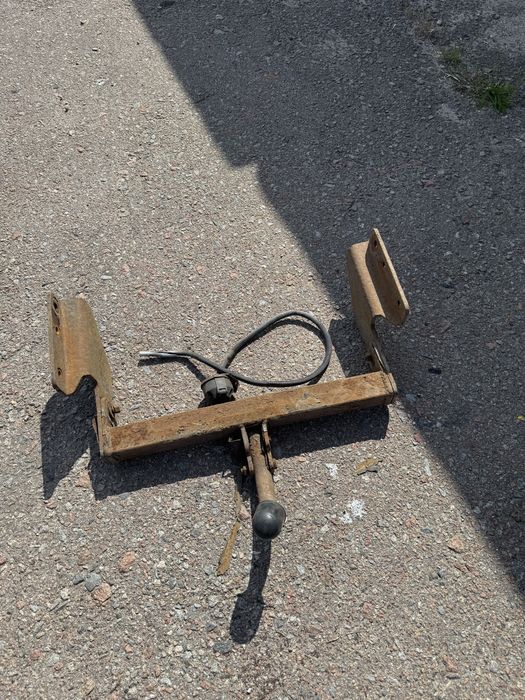 Фаркоп на фольцваген т 4. Оригинал