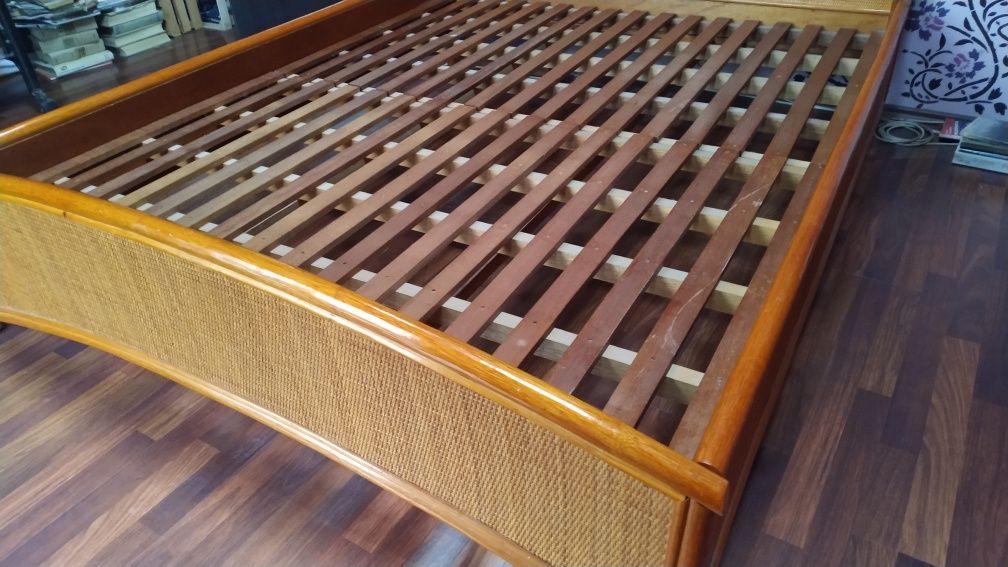 Łóżko 200x160 oryginalny rattan