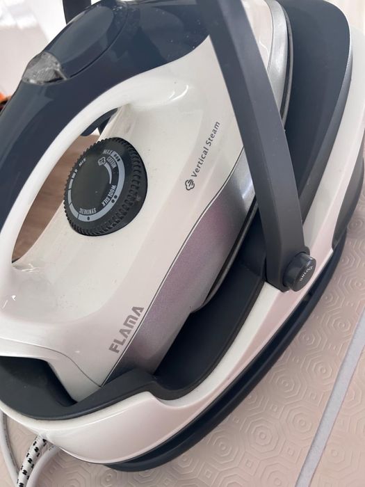 Ferro de Engomar FLAMA