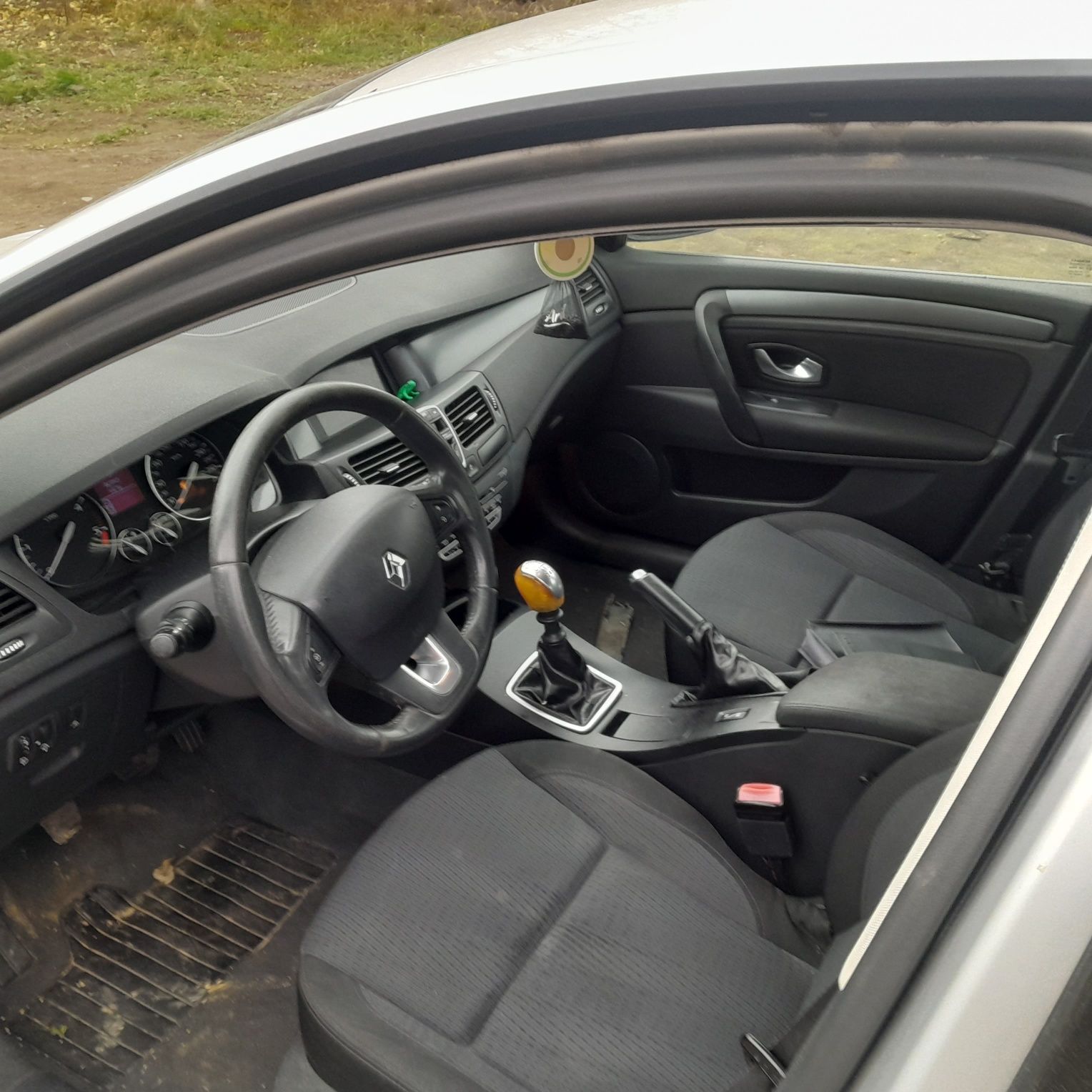 Renault Laguna III na części 2009r