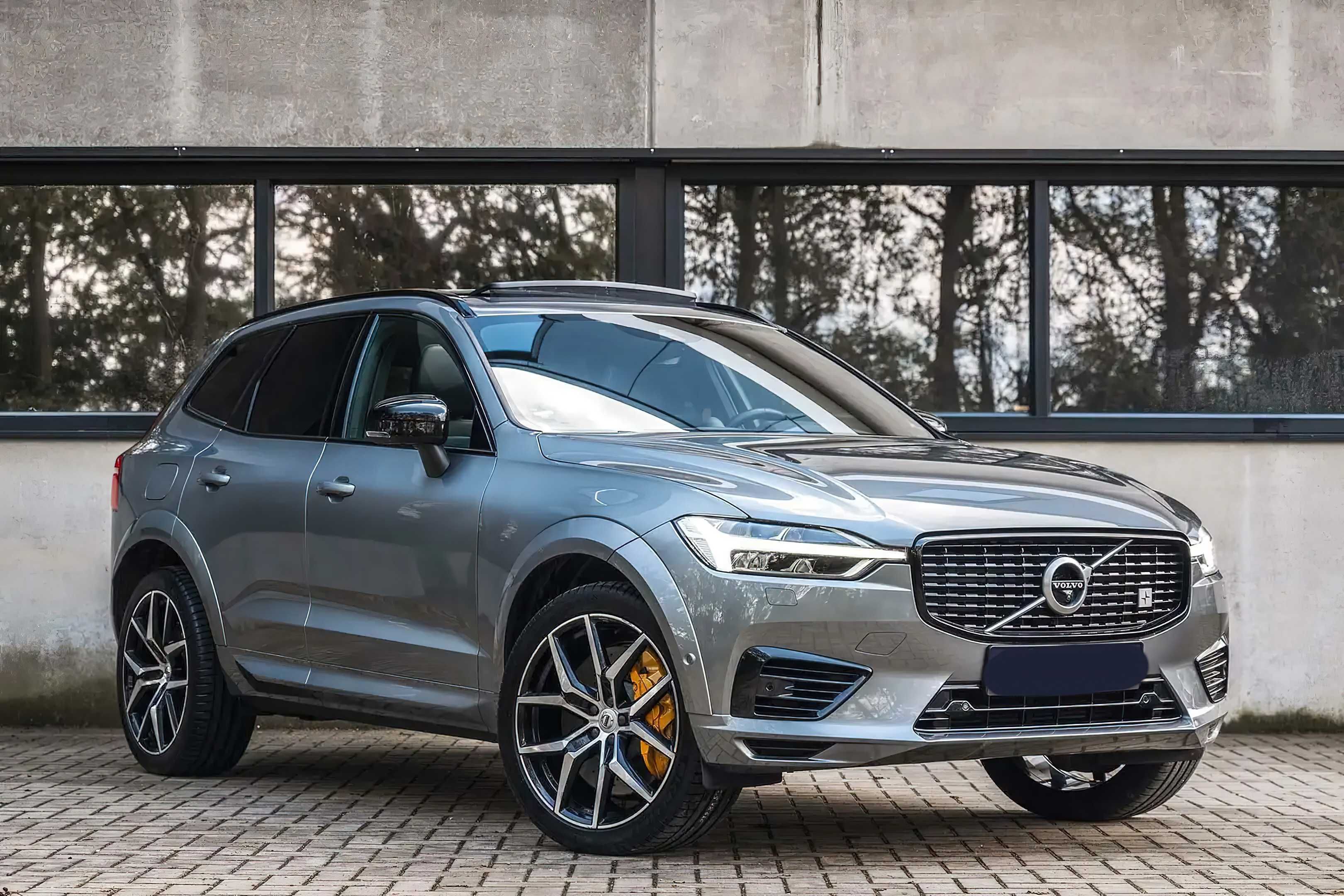 Volvo XC60 Hybrid  2020