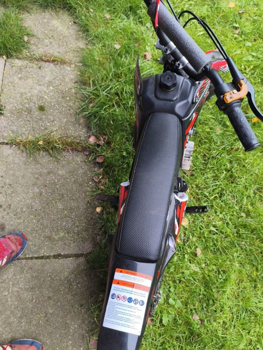 Sprzedam crossa 50 cm³ – sprawny, idealny dla początkujących!