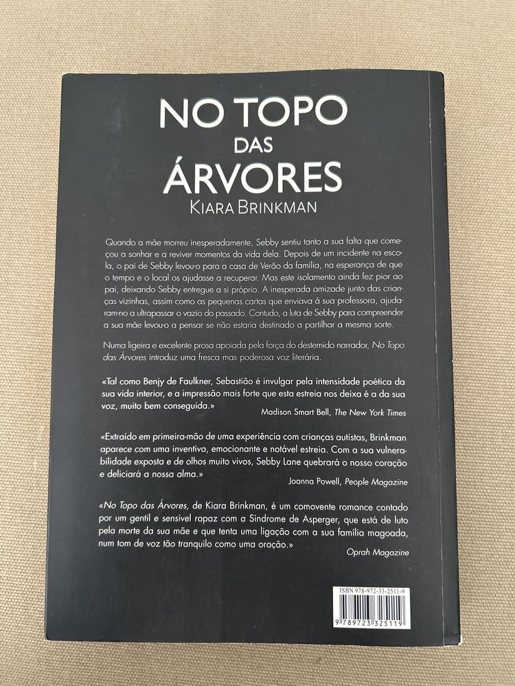No Topo das Árvores - Kiara Brinkman