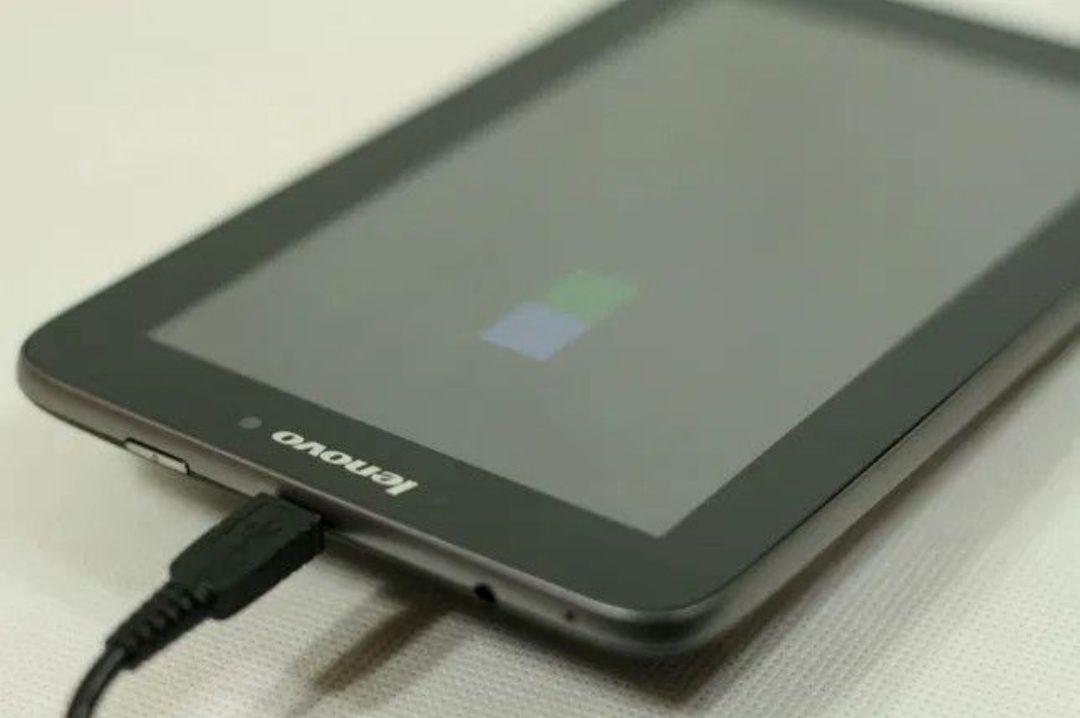 PROMOCJA ! Tablet Lenovo IdeaTab 3G Dual SIM Mikro SD GPS 3550mAh ETUI