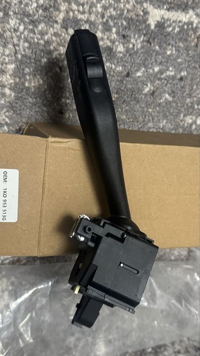 Переключатель поворотів. 1k0 953 513 g