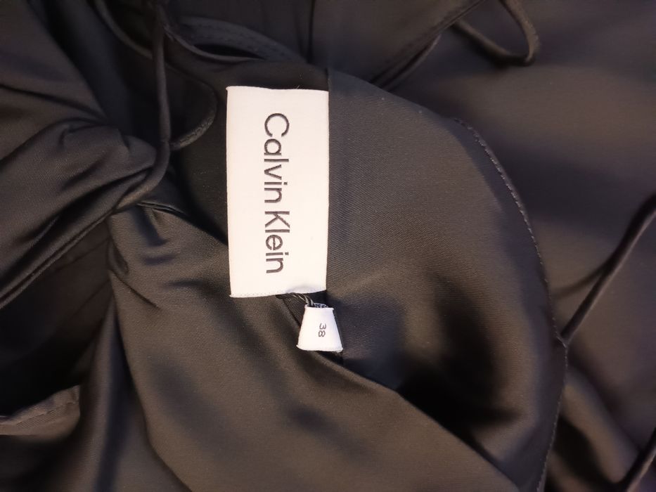 Sukienka satynowa Calvin Klein