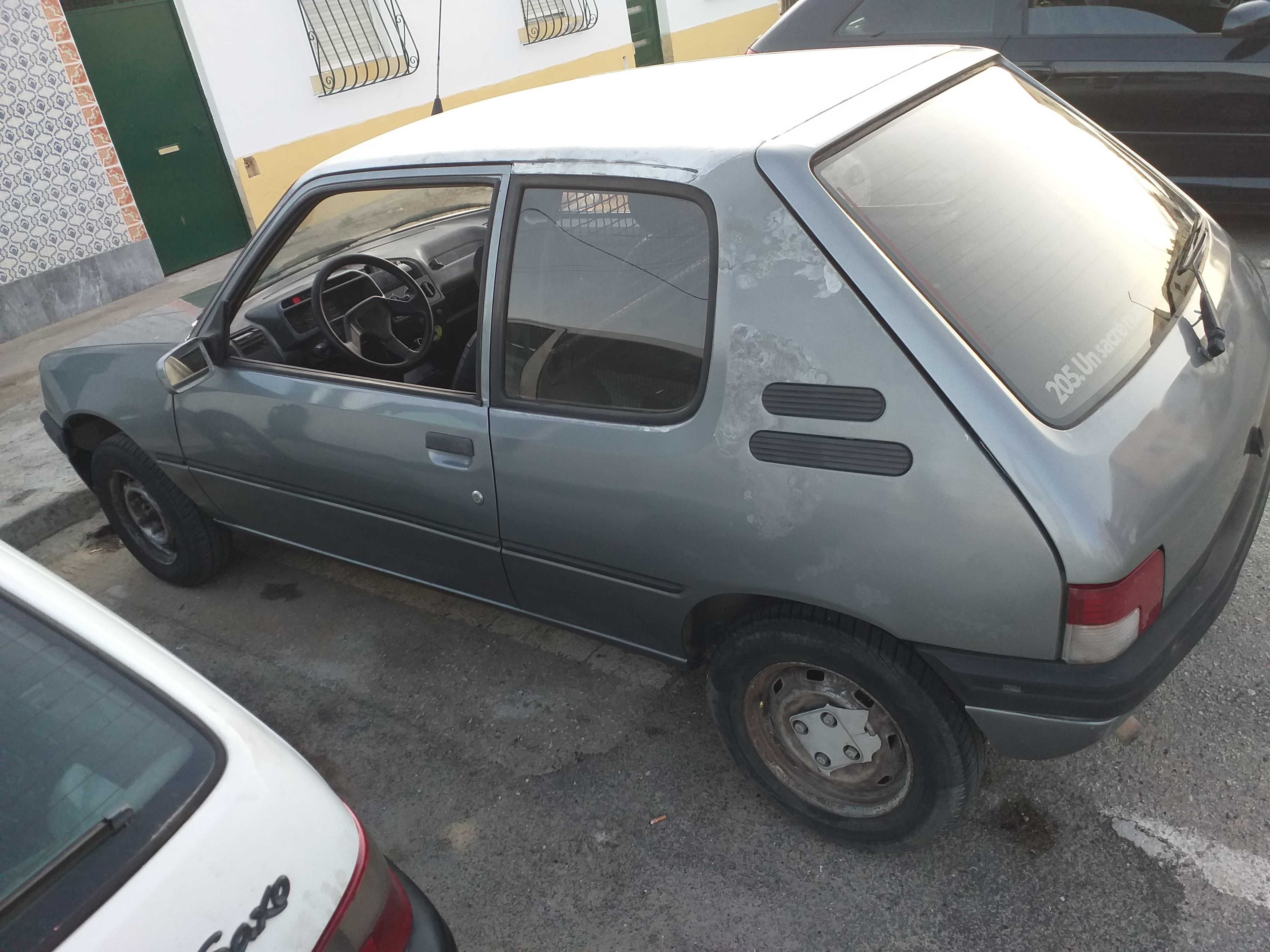 Peugeot 205 xad 1.8 comercial