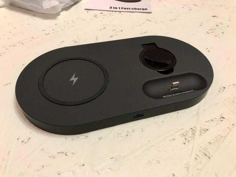 Бездротова зарядна станція, док-станція, бездротова зарядка