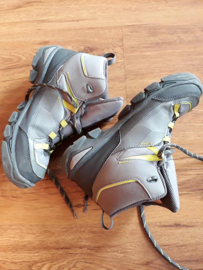 Buty trekkingowe dziecięce Quechua  roz. 38