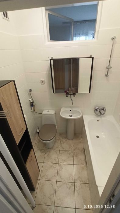 Zadbane mieszkanie 48.4m², centrum, 2 pokoje. Cena do negocjacji