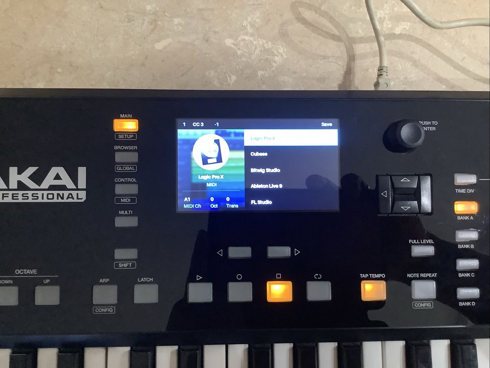 Akai Adwence 61 kontroler midi