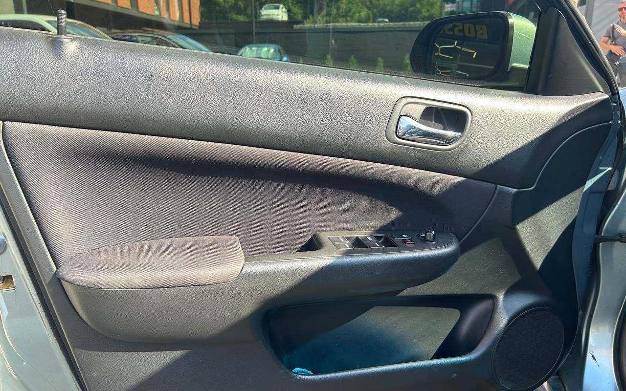 Honda Accord 2004