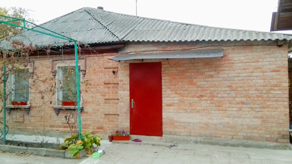 Продам два дома на одном участке по цене одного всеми удобствами. В Кр