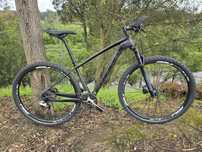 Btt 29 carbono bem equipada m