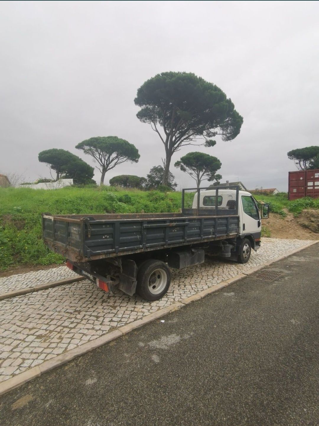 Carrinha pra frte e transporte de entulho