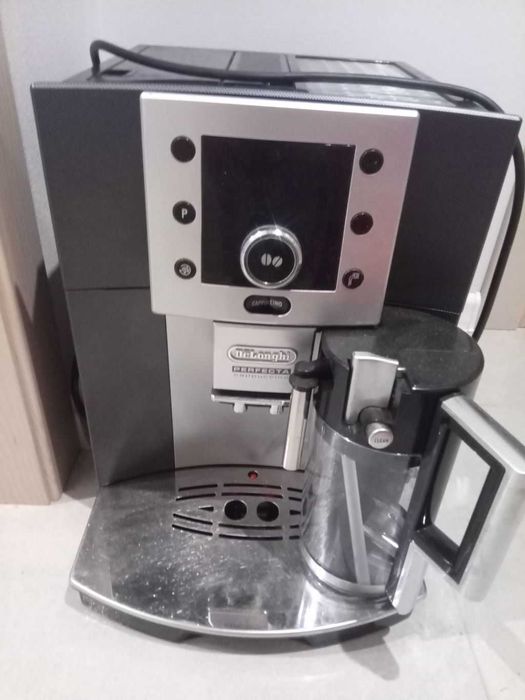 Ekspres do kawy DeLonghi Perfecta, Melitta Solo