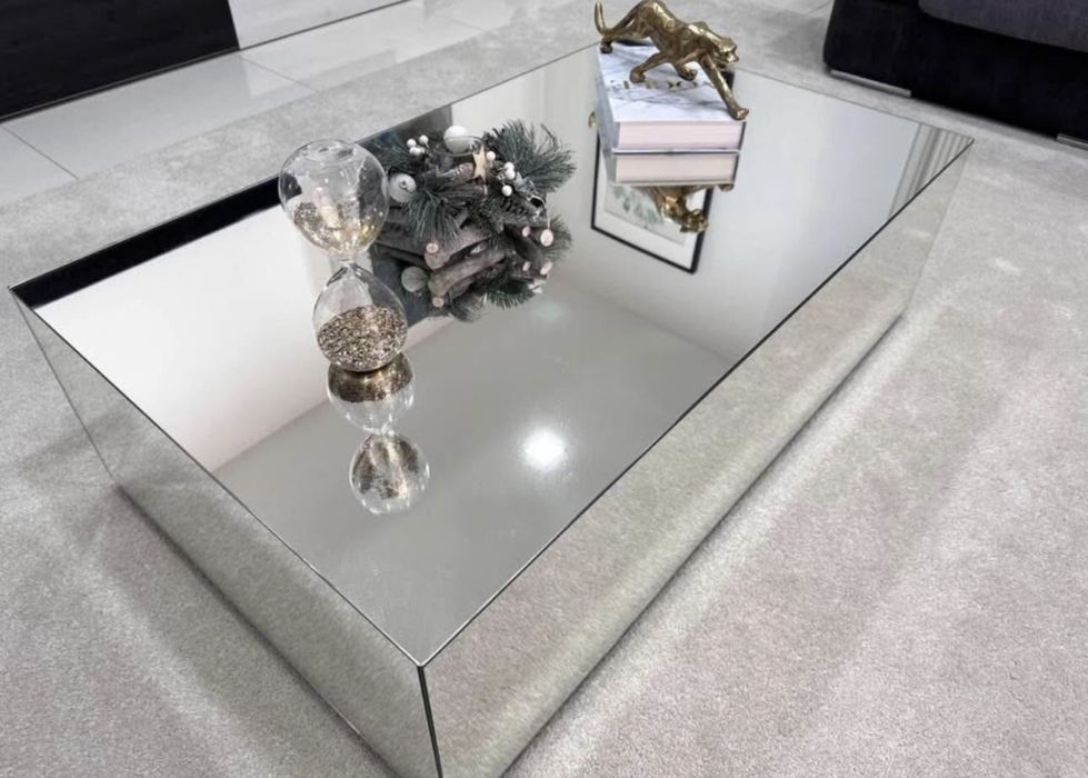 Mesa de centro espelhada - como nova