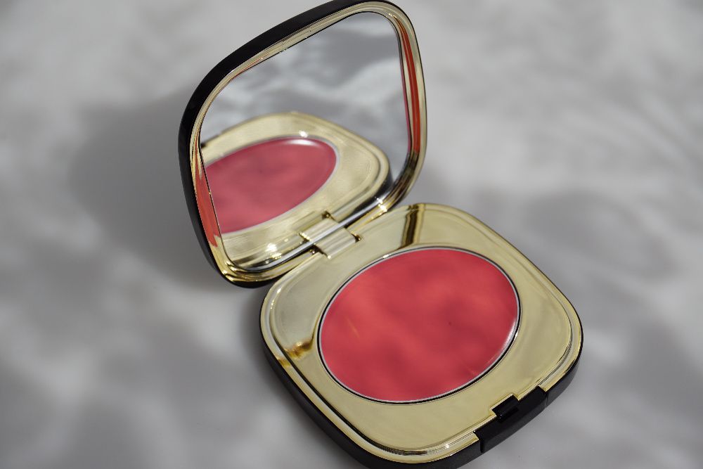 Dolce & Gabbana Blush of Roses Creamy Face #20 Rosa Calizia