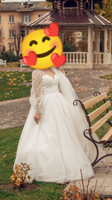 весільне плаття на довгий рукав